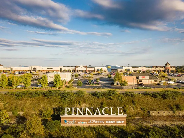 Pinnacle Tenant Signage